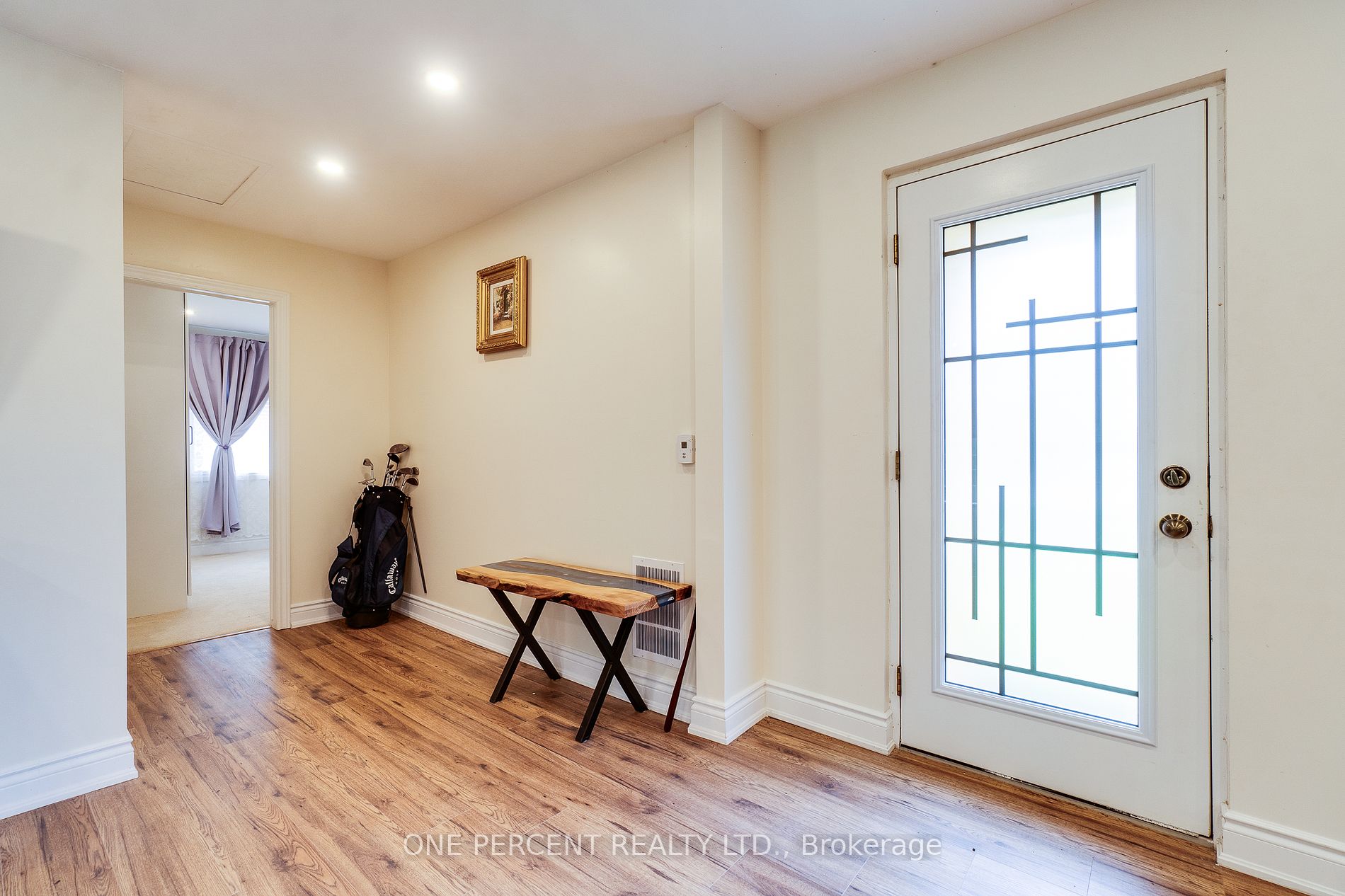 208 Glen Oak Dr