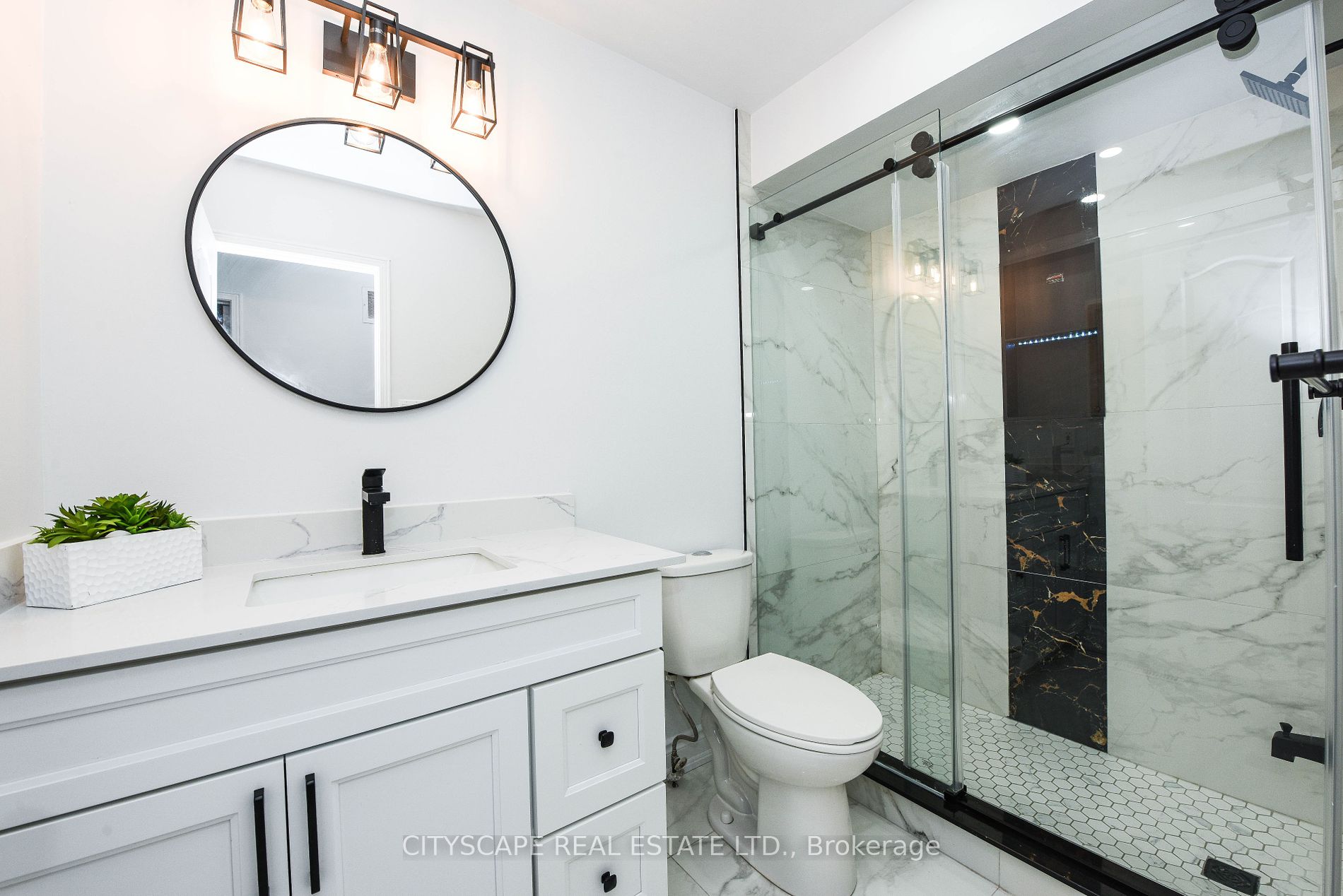 6037 Clover Ridge Crescent