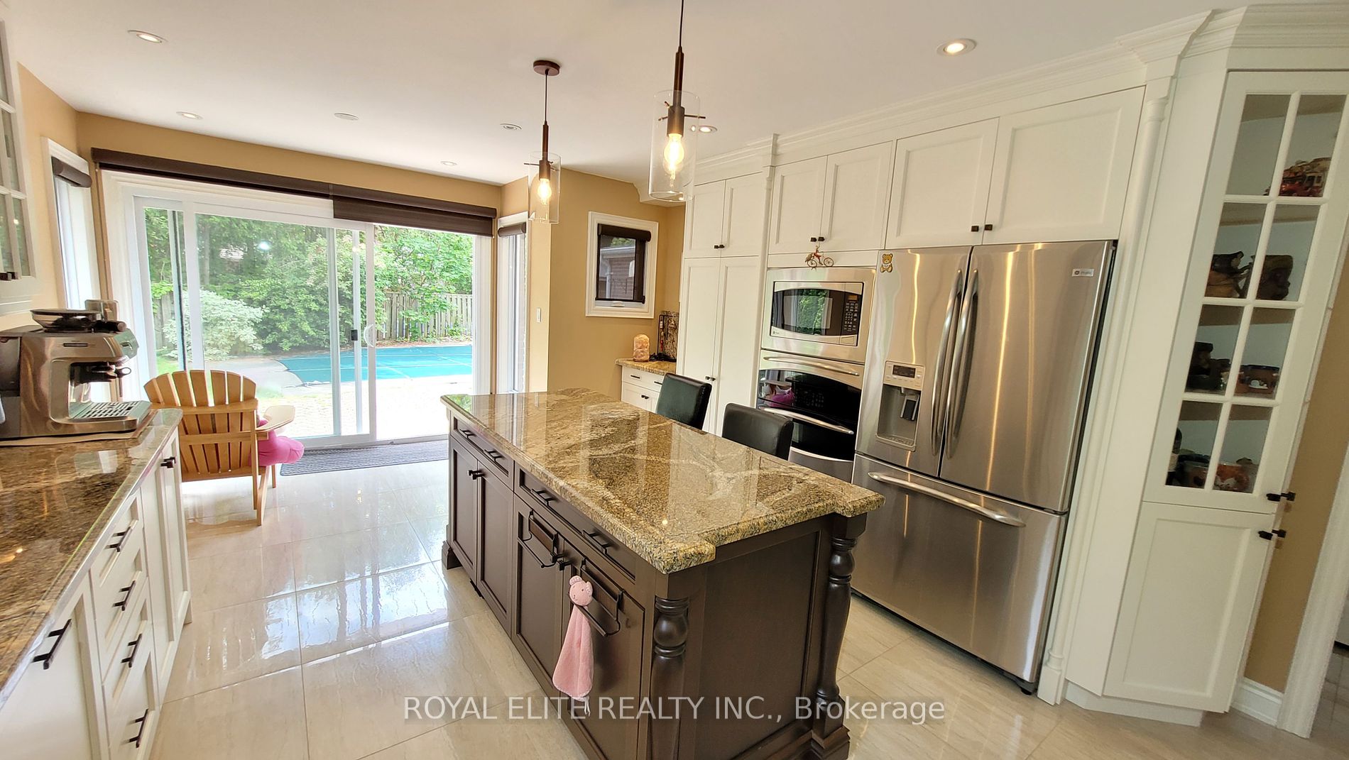 3530 Kingbird Crt