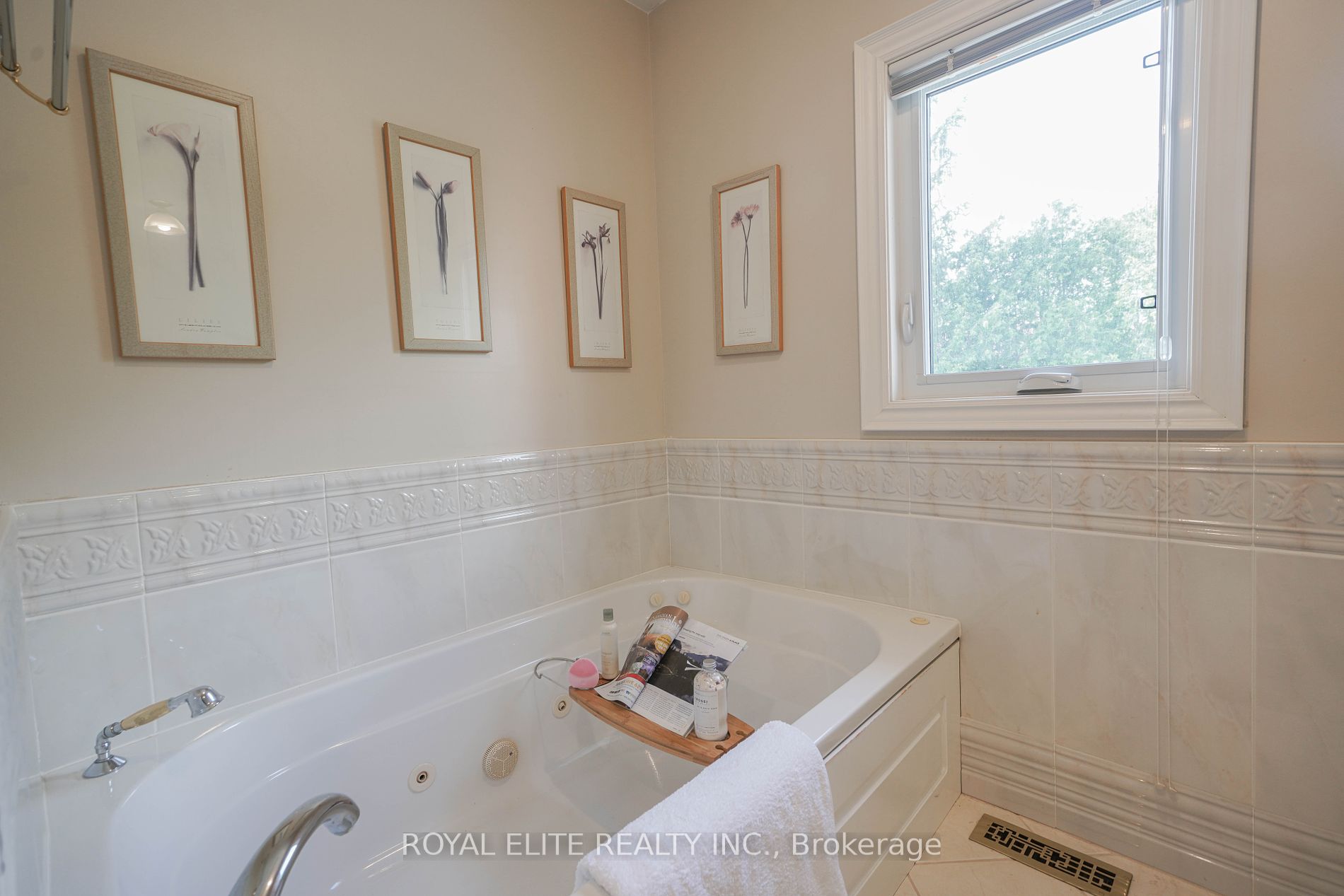 3530 Kingbird Crt