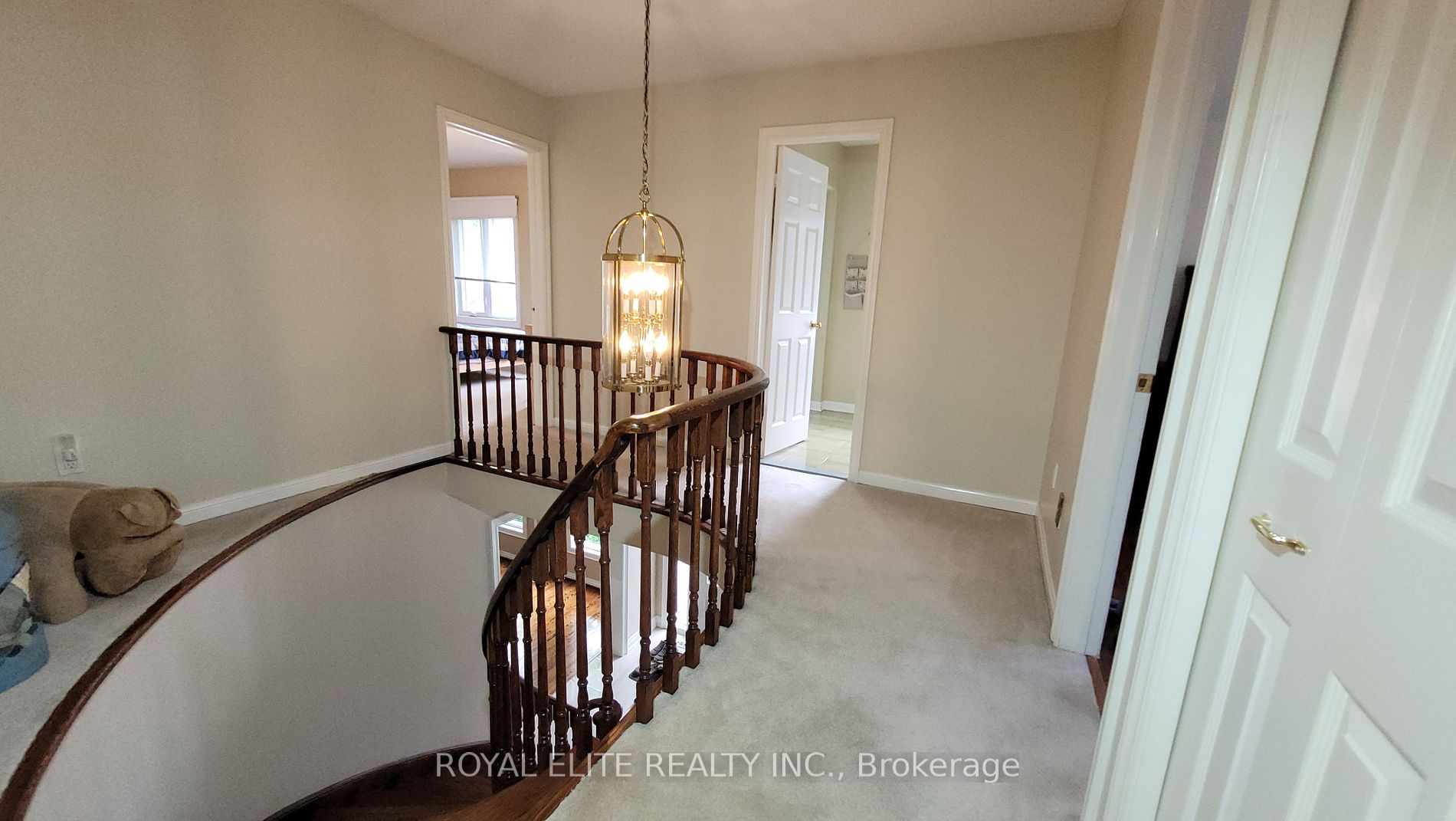 3530 Kingbird Crt