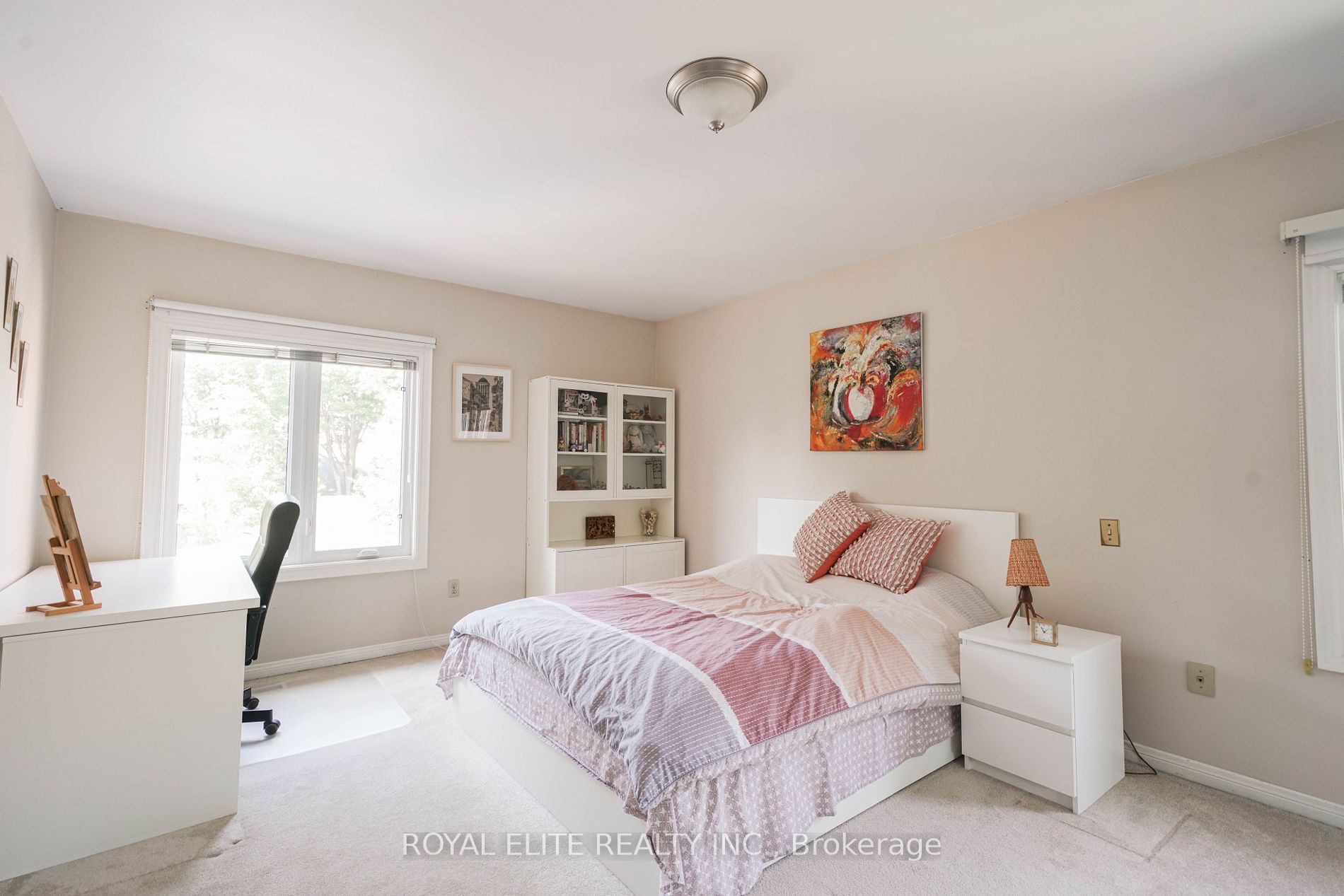3530 Kingbird Crt