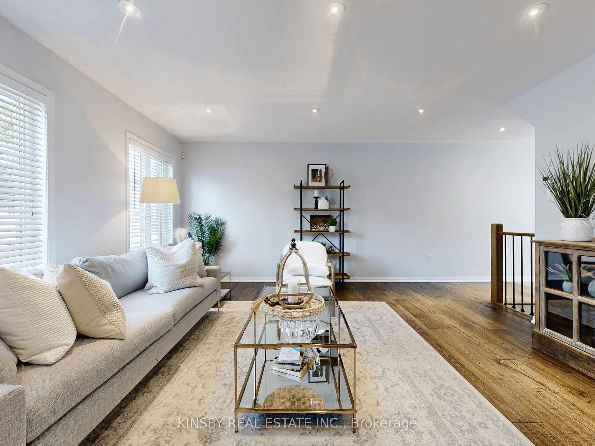 888 Jempson Path