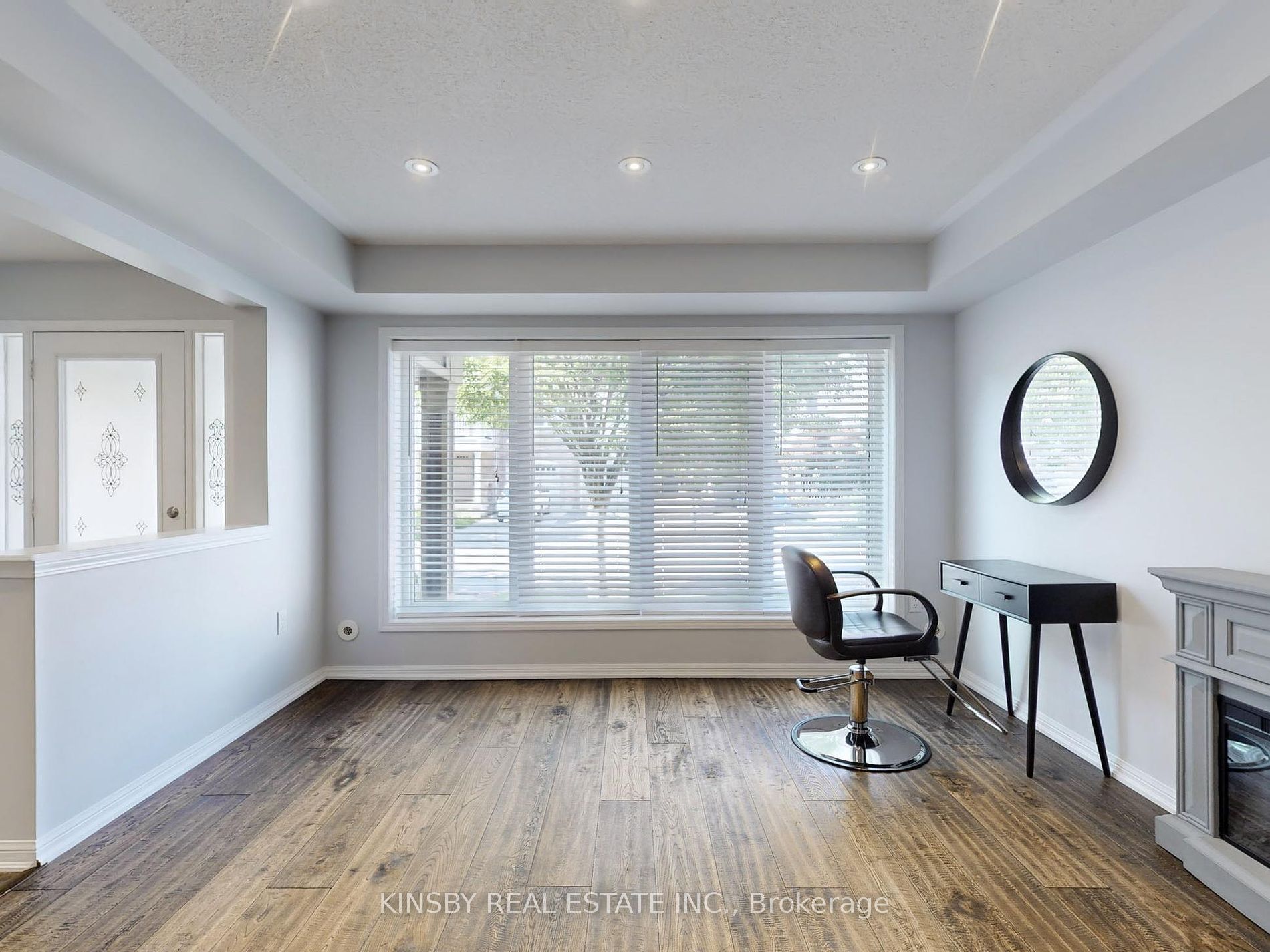 888 Jempson Path
