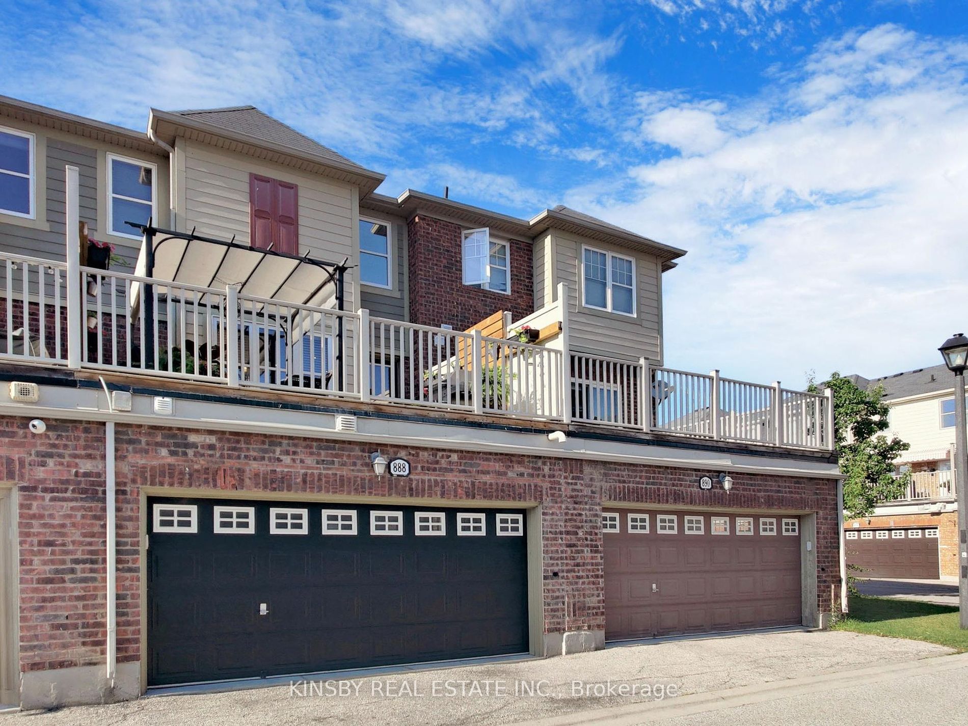 888 Jempson Path