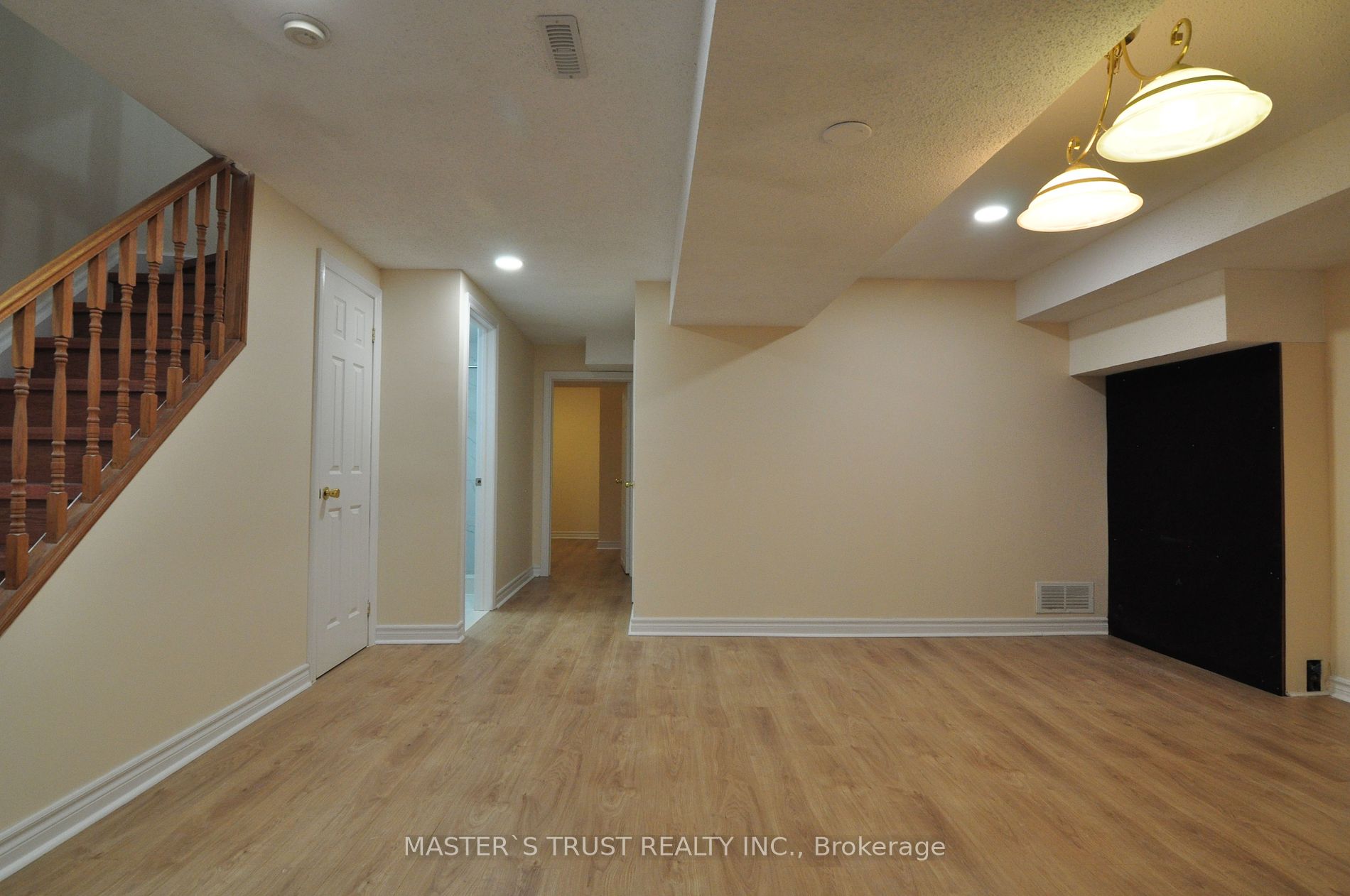 3312 Waxwing Dr