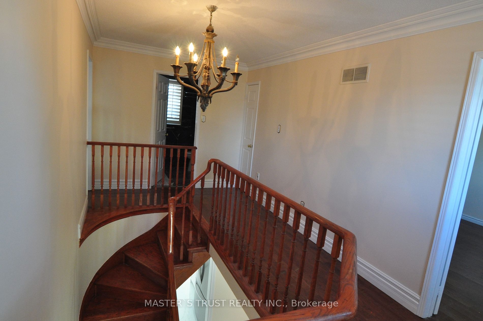 3312 Waxwing Dr