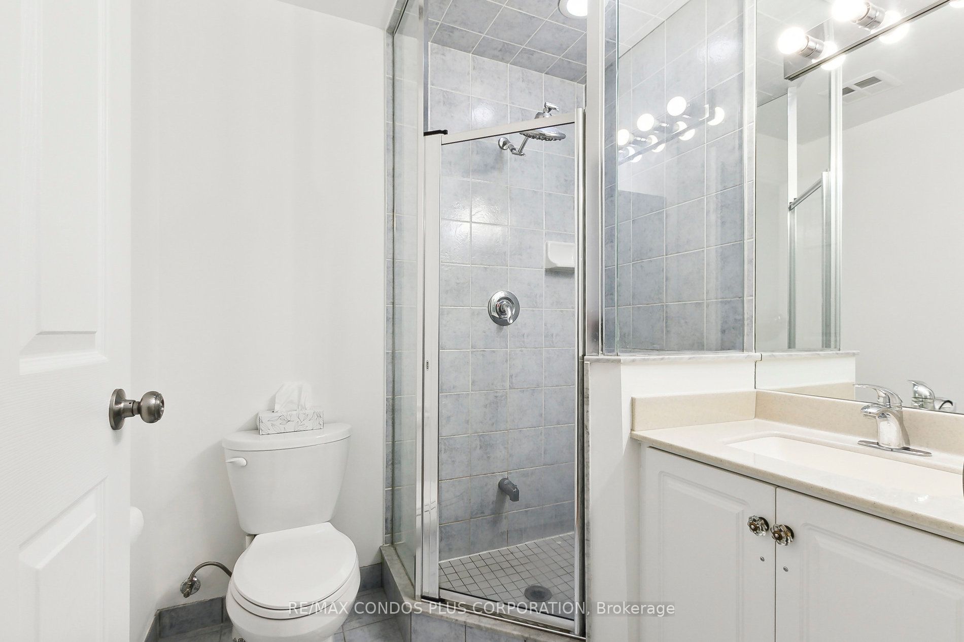 5233 Dundas Street W, #120