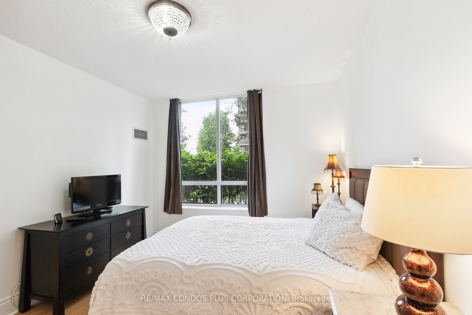 5233 Dundas Street W, #120