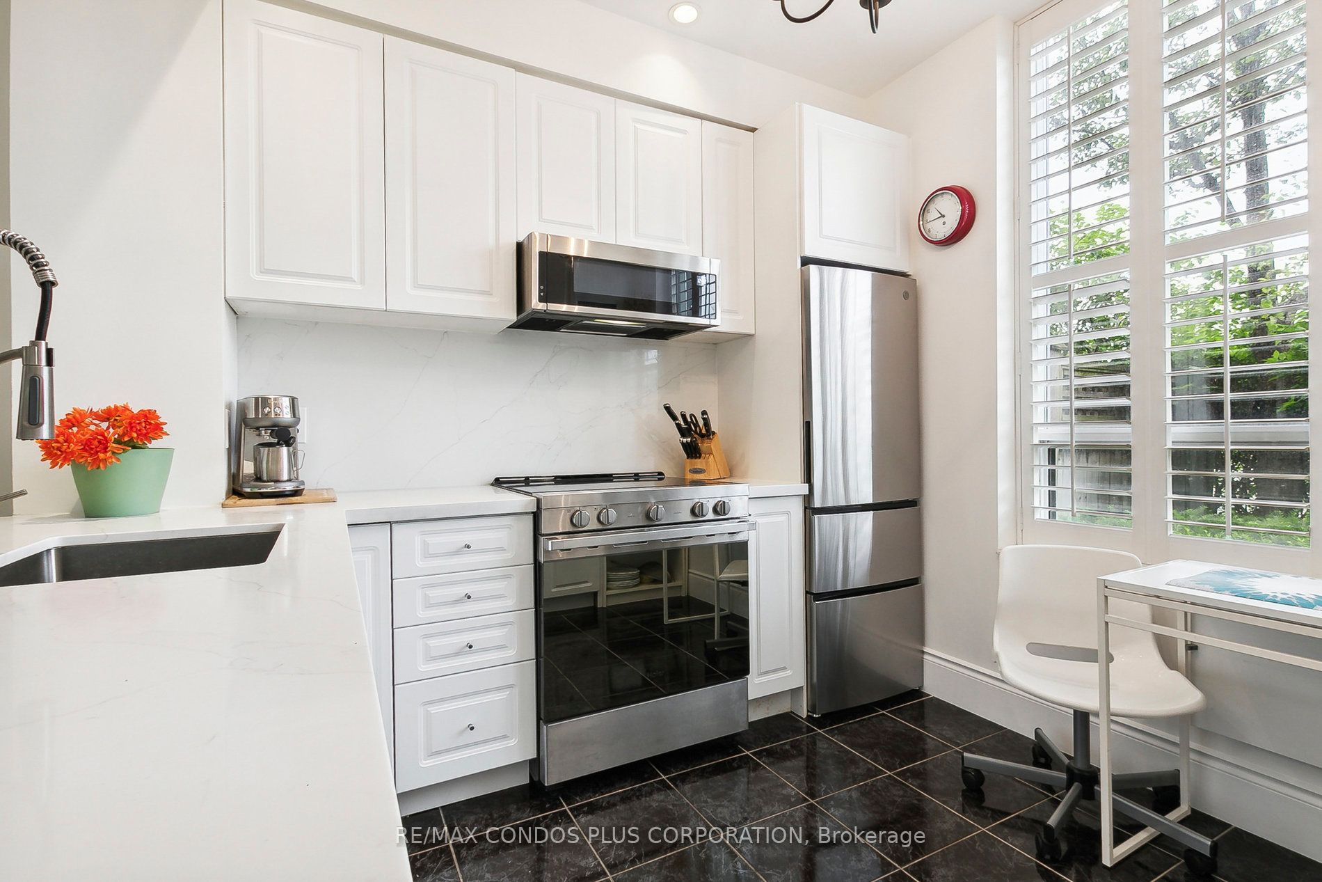 5233 Dundas Street W, #120