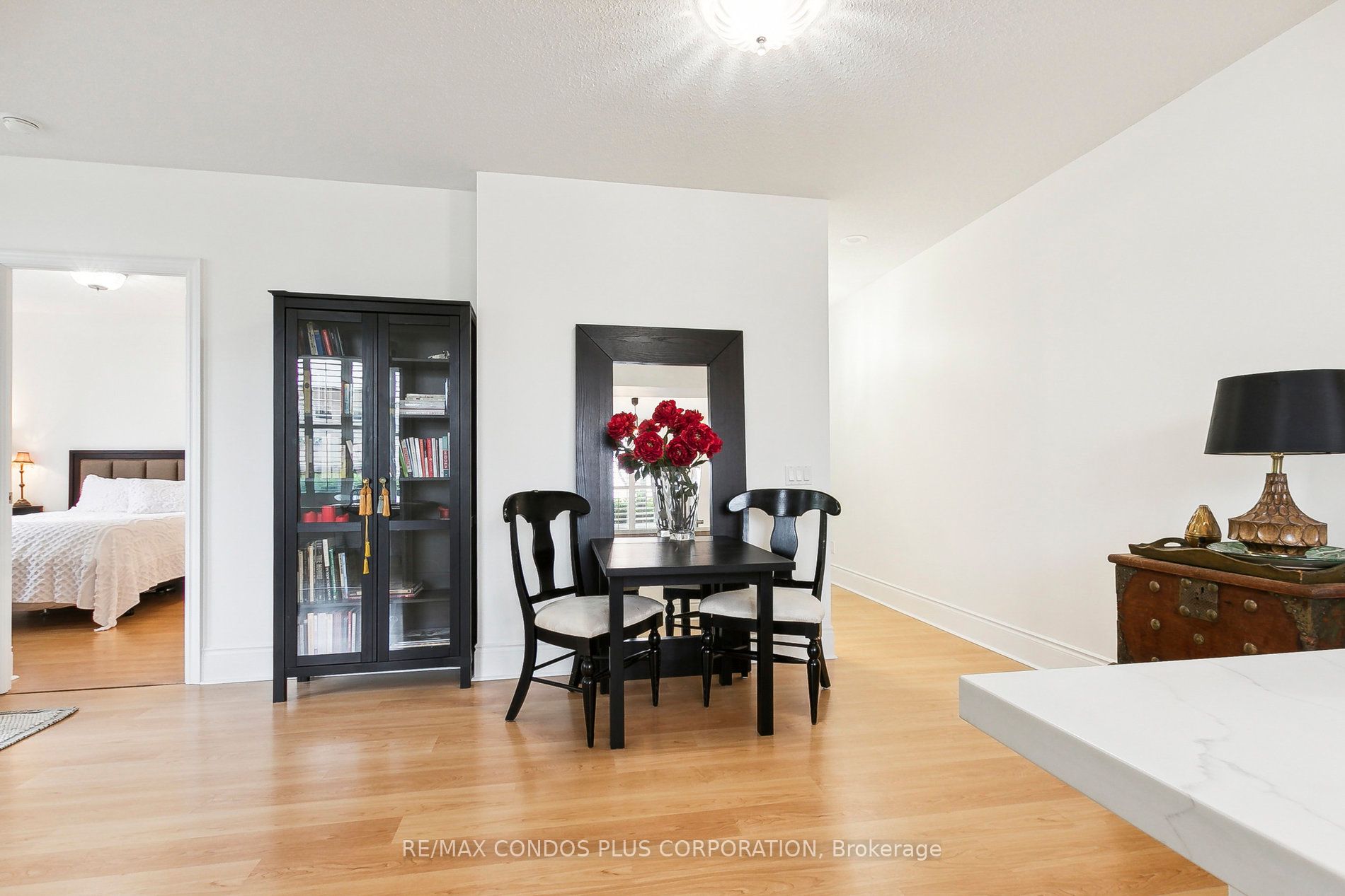5233 Dundas Street W, #120