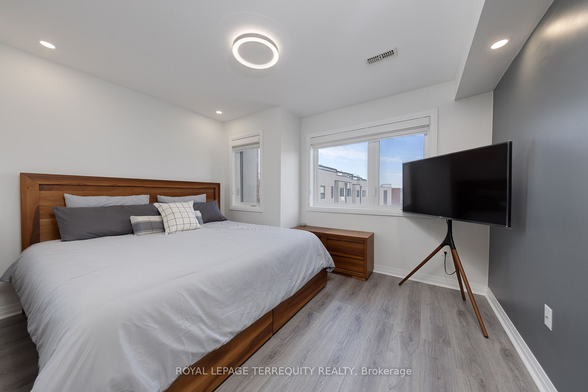 120 Frederick Tisdale Dr, #6