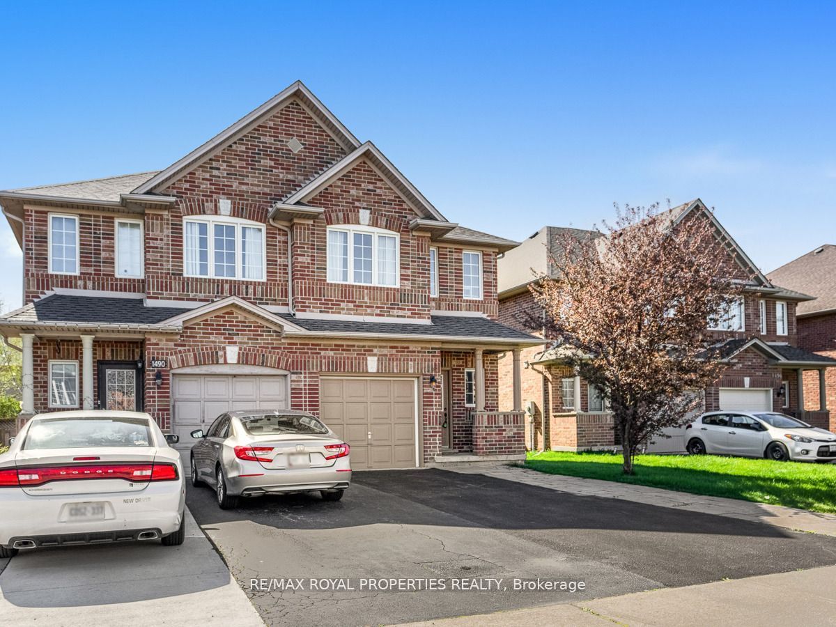 1492 Warbler Rd