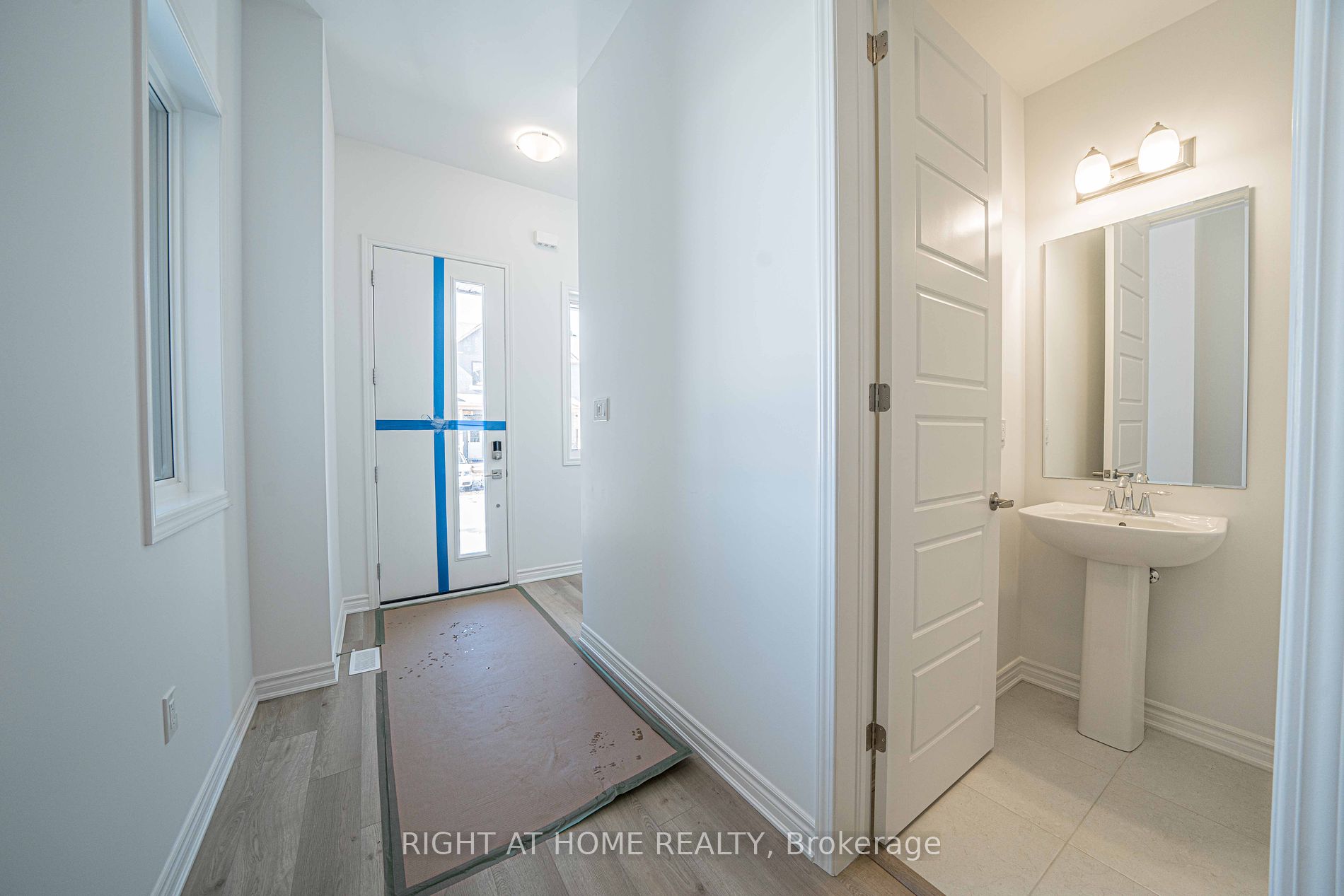 1200 Anson Gate