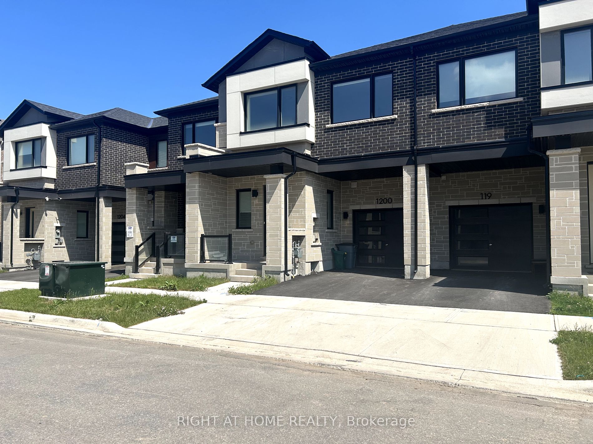 1200 Anson Gate