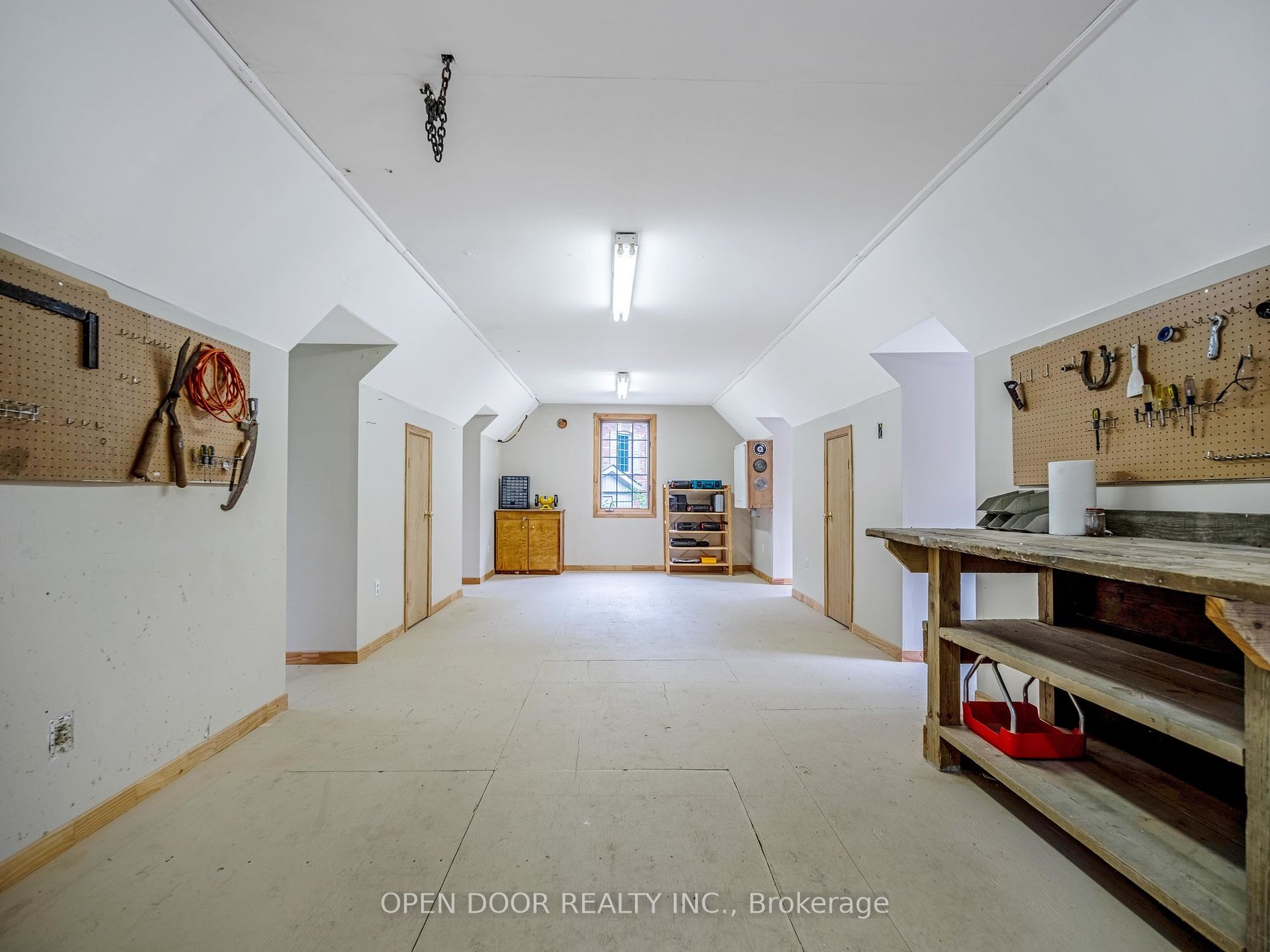 8575 Twiss Rd