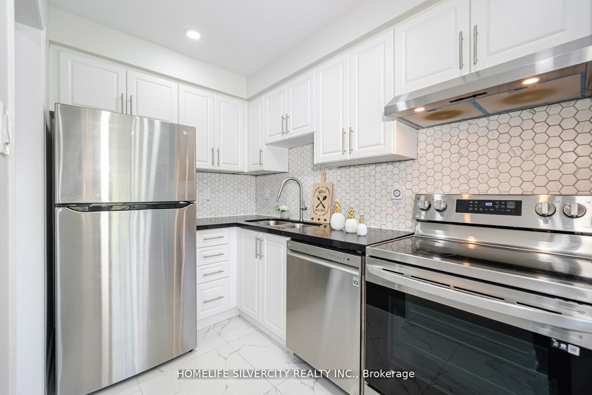 92 Cedarwood Crescent
