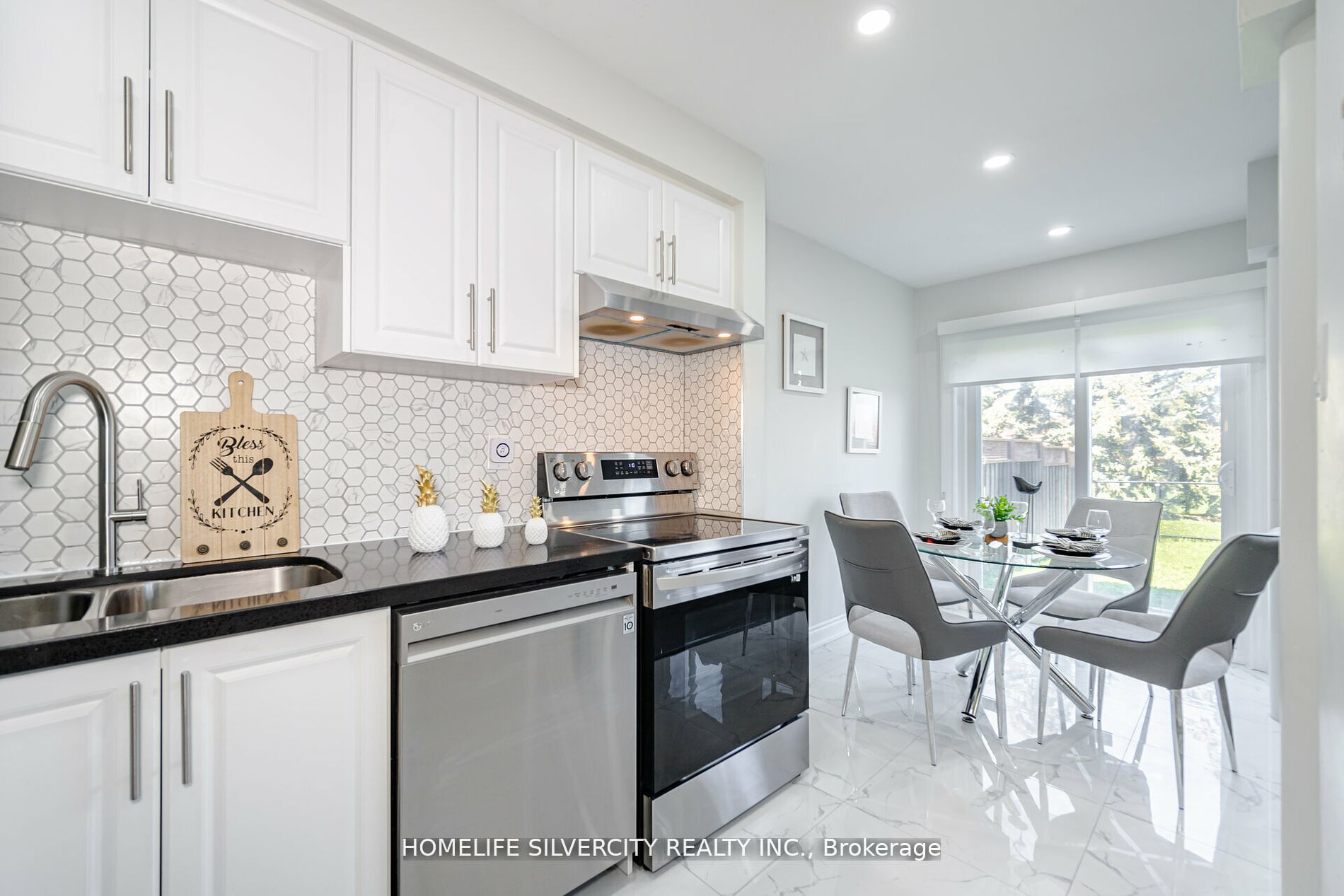 92 Cedarwood Crescent