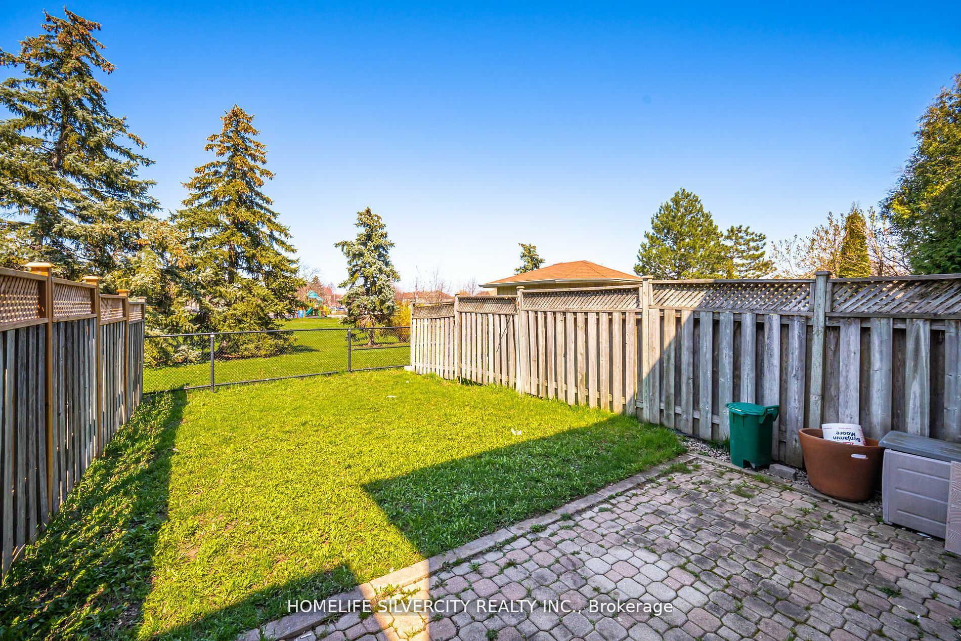 92 Cedarwood Crescent