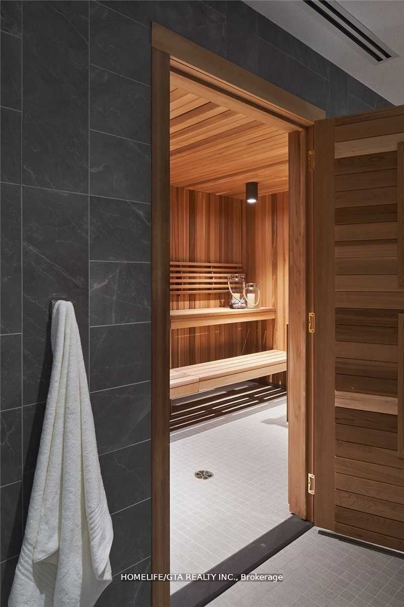 9 Mabelle Avenue, #2215