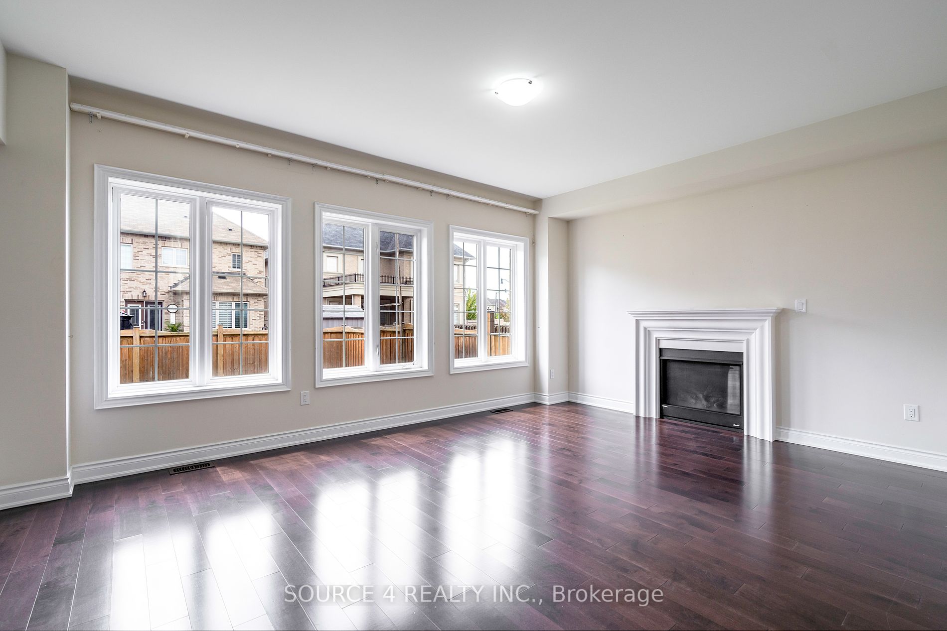 3 Chiming Rd
