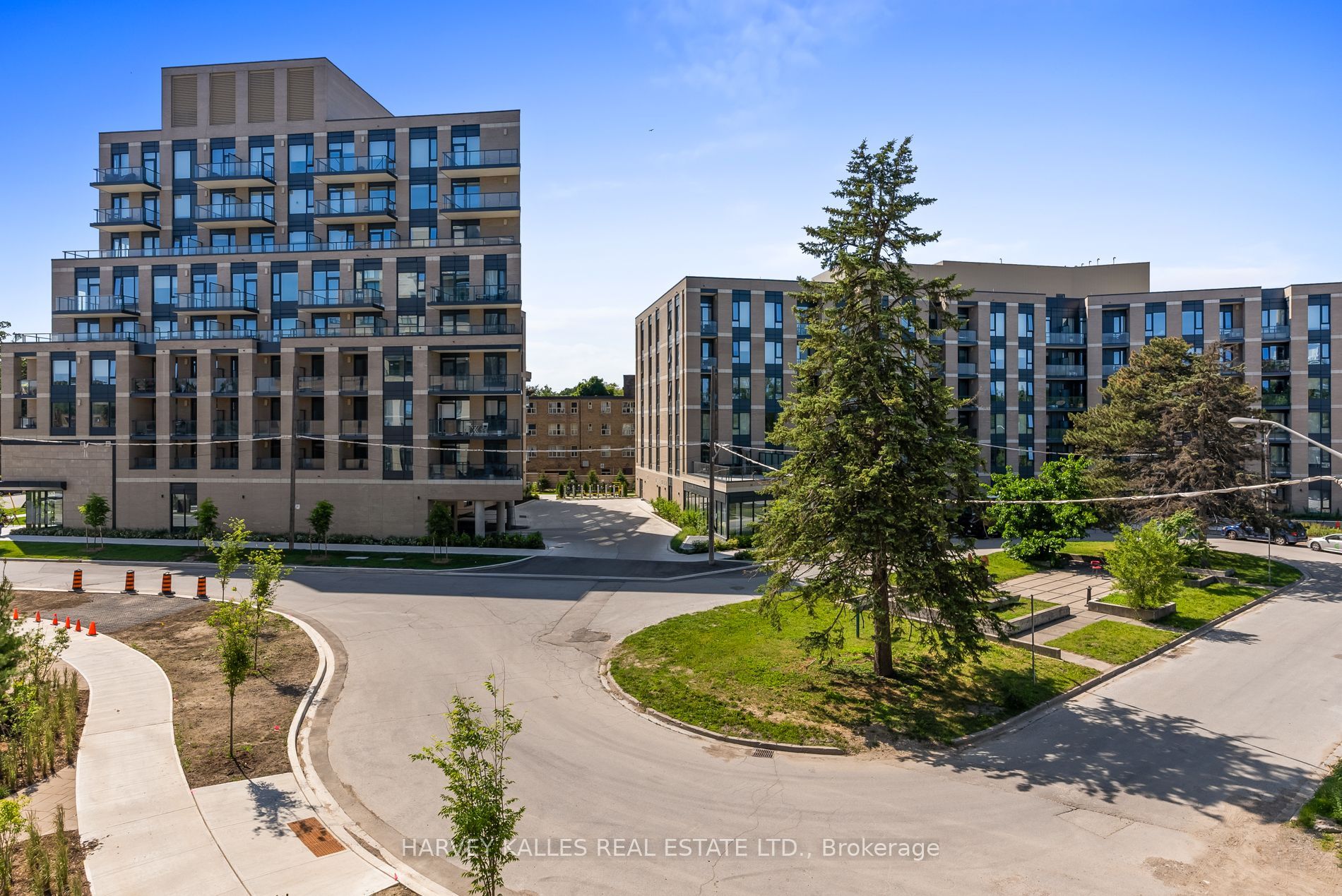 293 The Kingsway, #305
