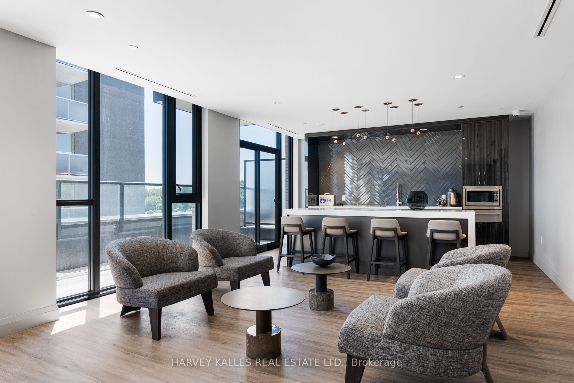 293 The Kingsway, #305