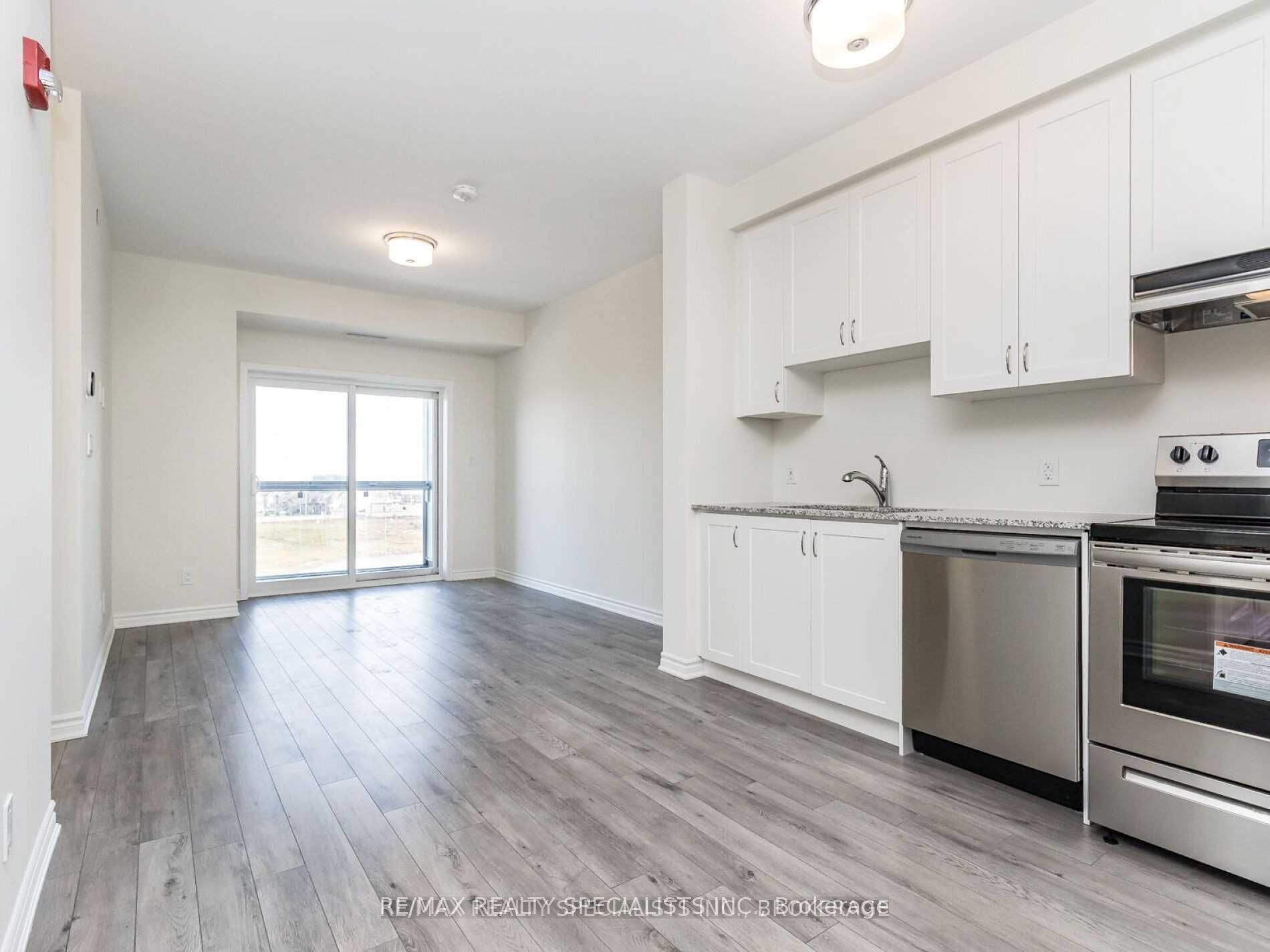 200 Lagerfeld Drive N, #515