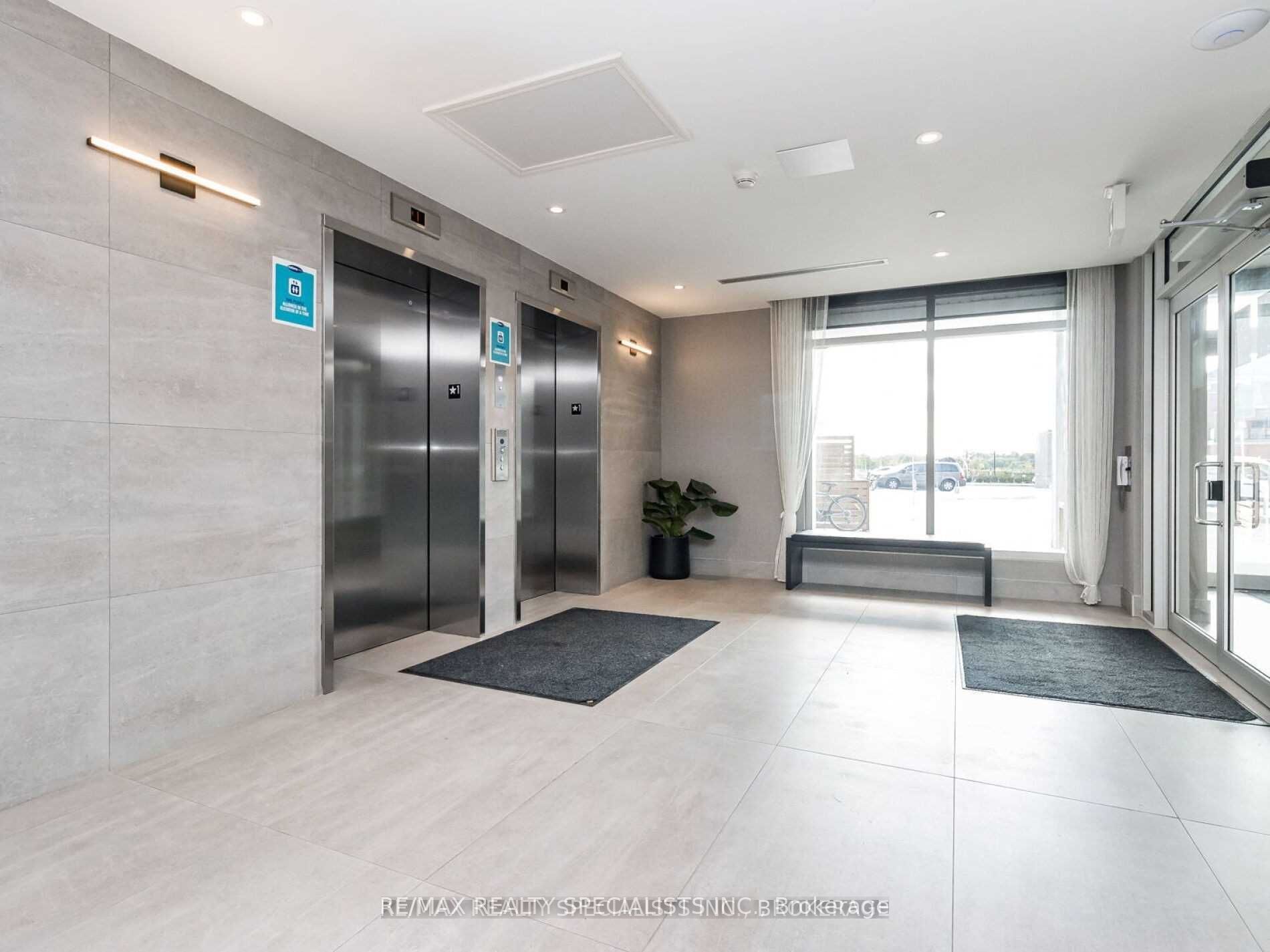 200 Lagerfeld Drive N, #515