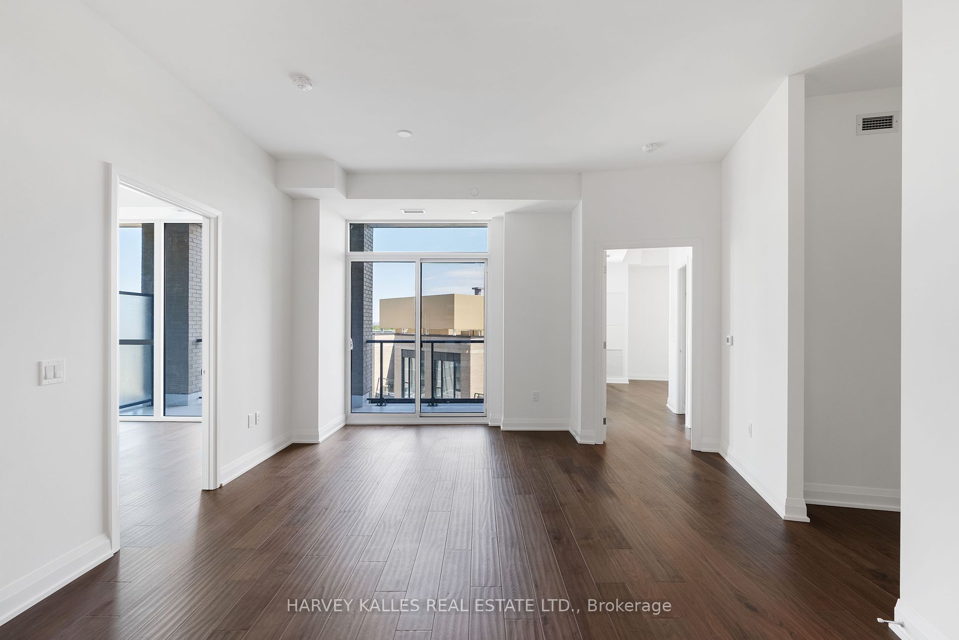 293 The Kingsway, #707
