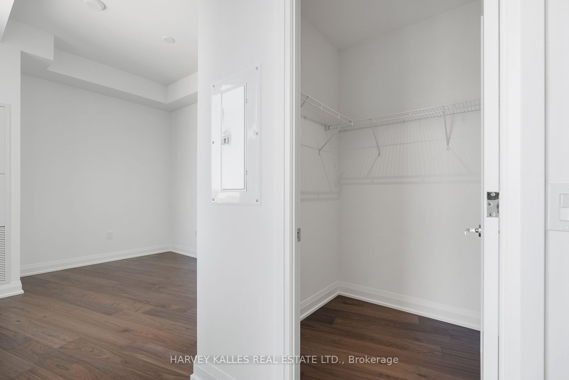 293 The Kingsway, #707