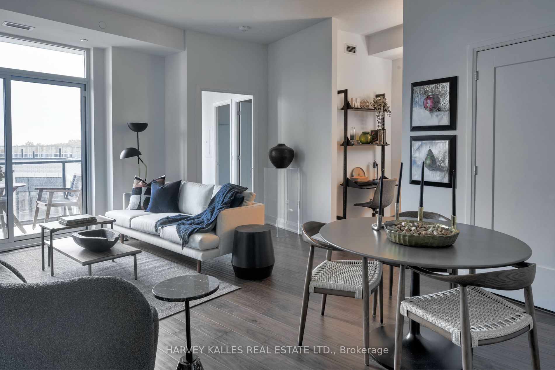 293 The Kingsway, #707