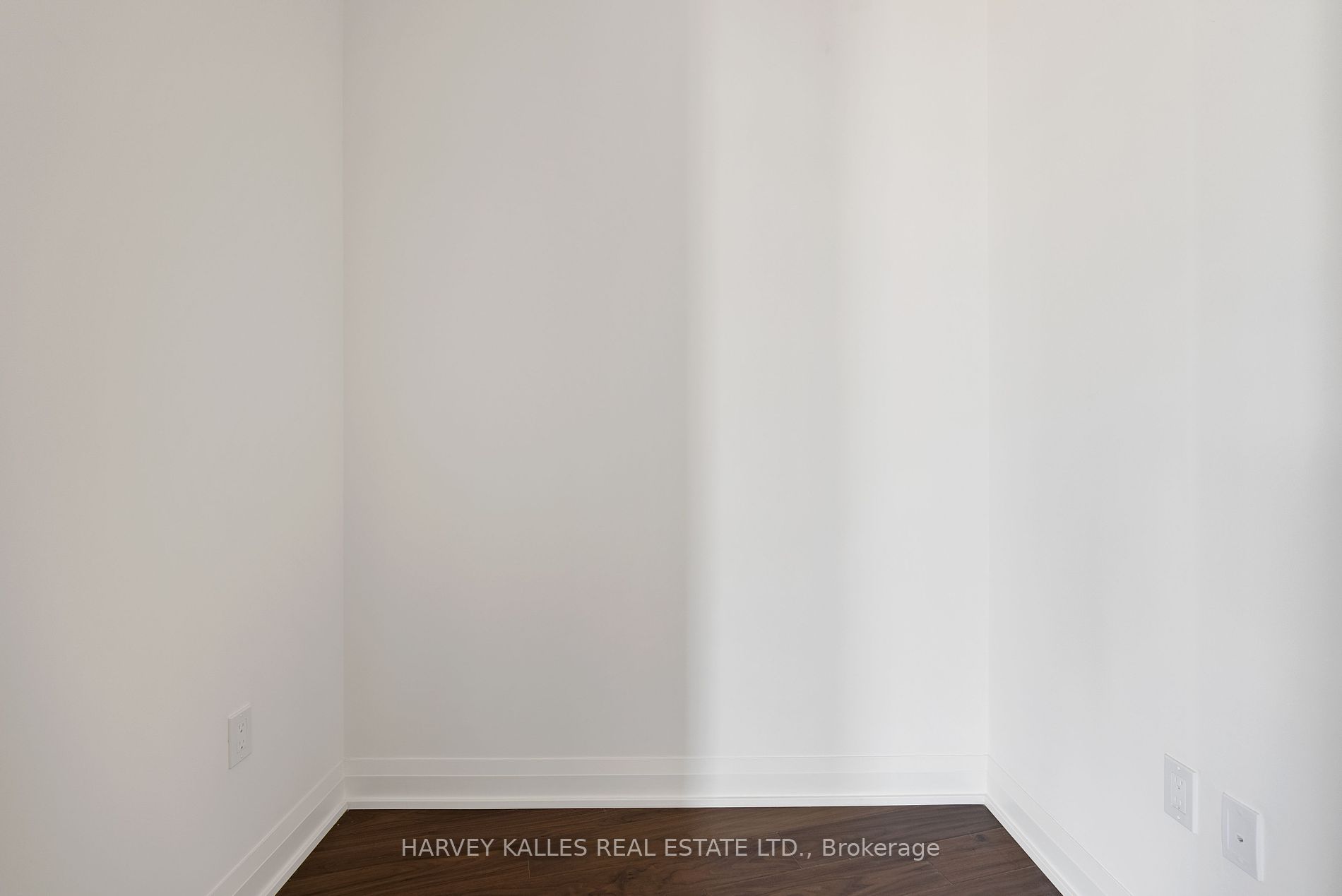293 The Kingsway, #707