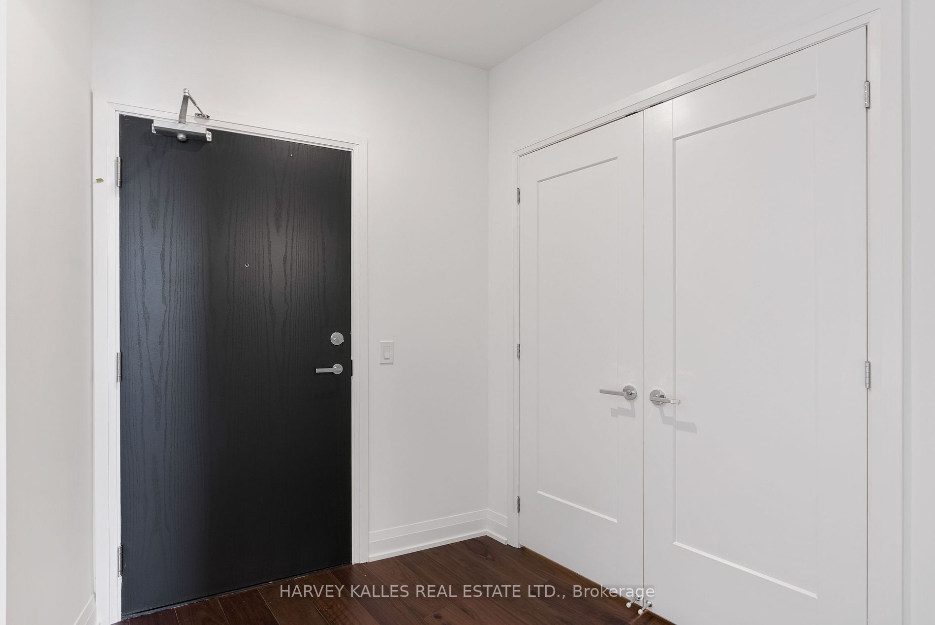 293 The Kingsway, #707