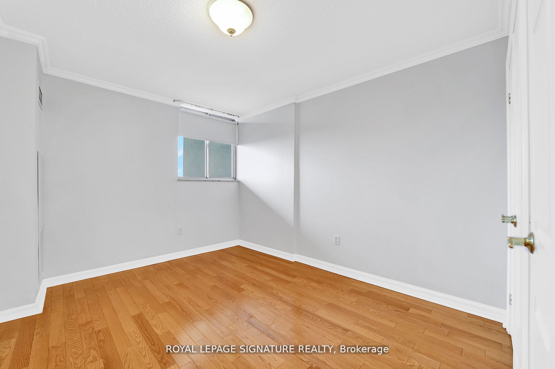 812 Burnhamthorpe Rd, #Ph04