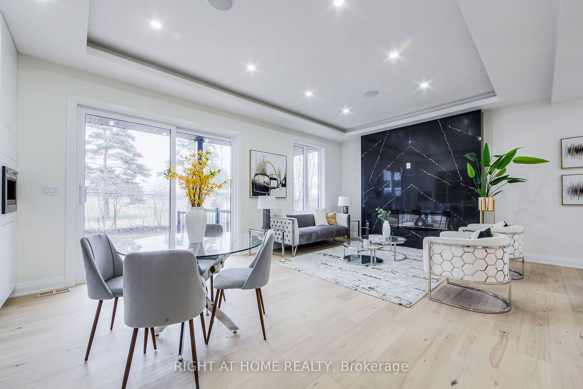 768 Montbeck Crescent