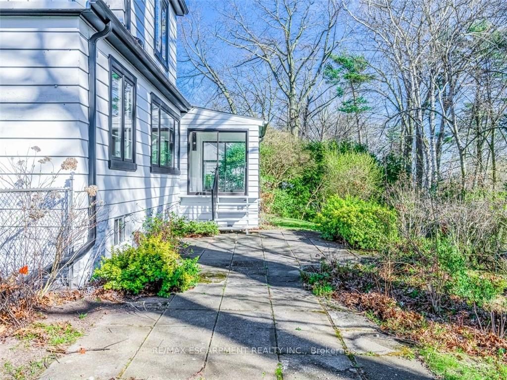 804 Shadeland Ave