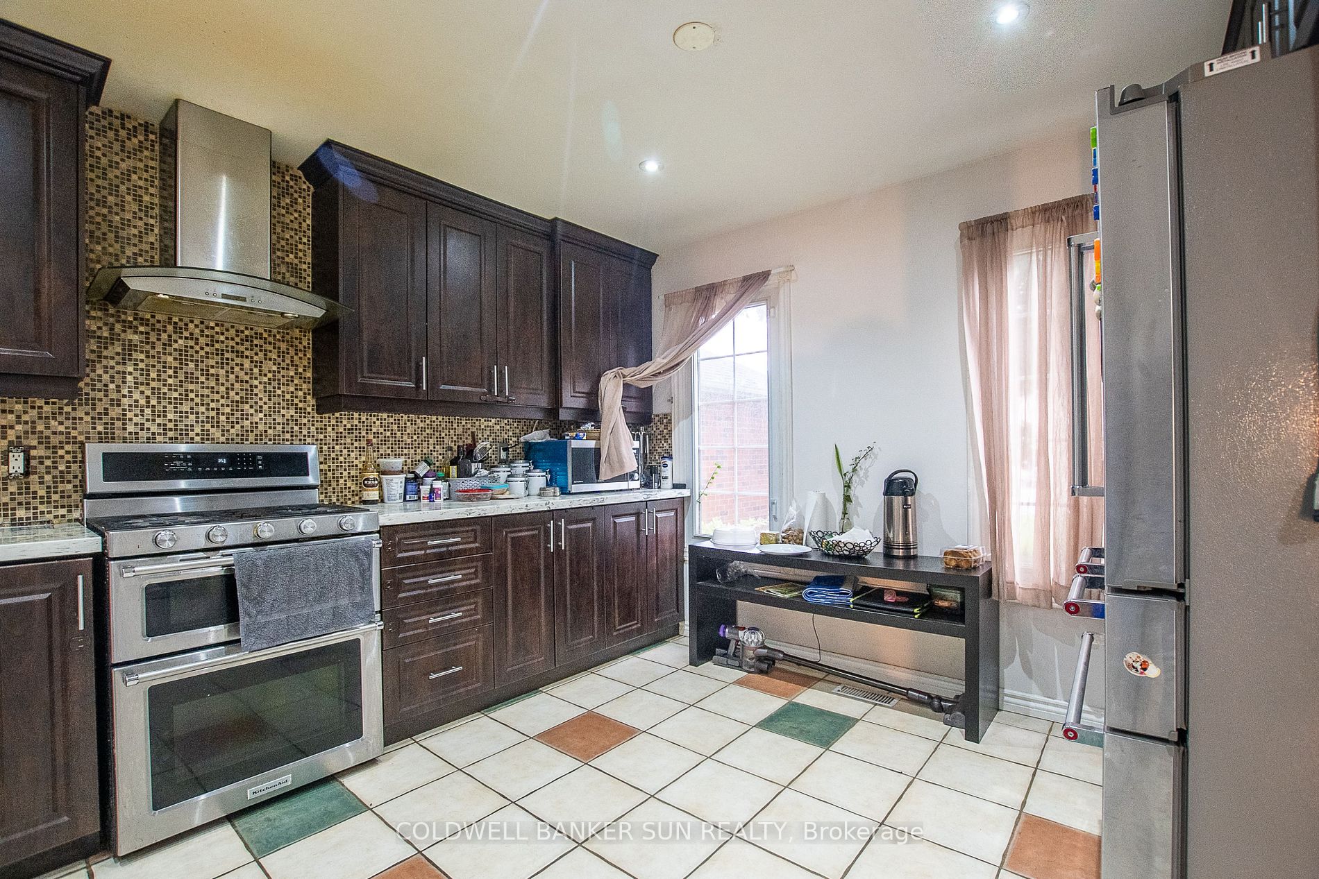 116 Floribunda Cres