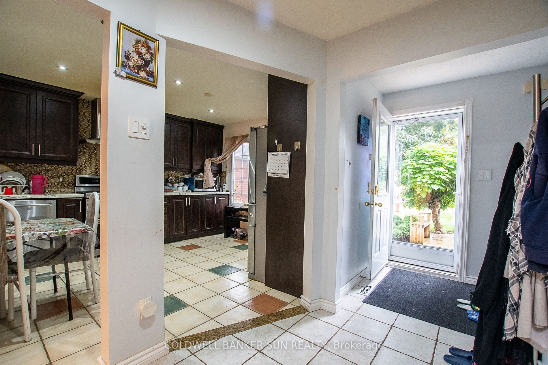 116 Floribunda Cres