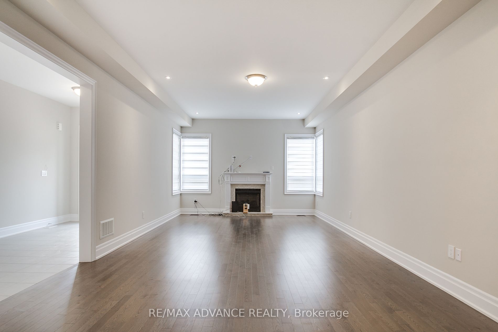 15 Settlers Field Road