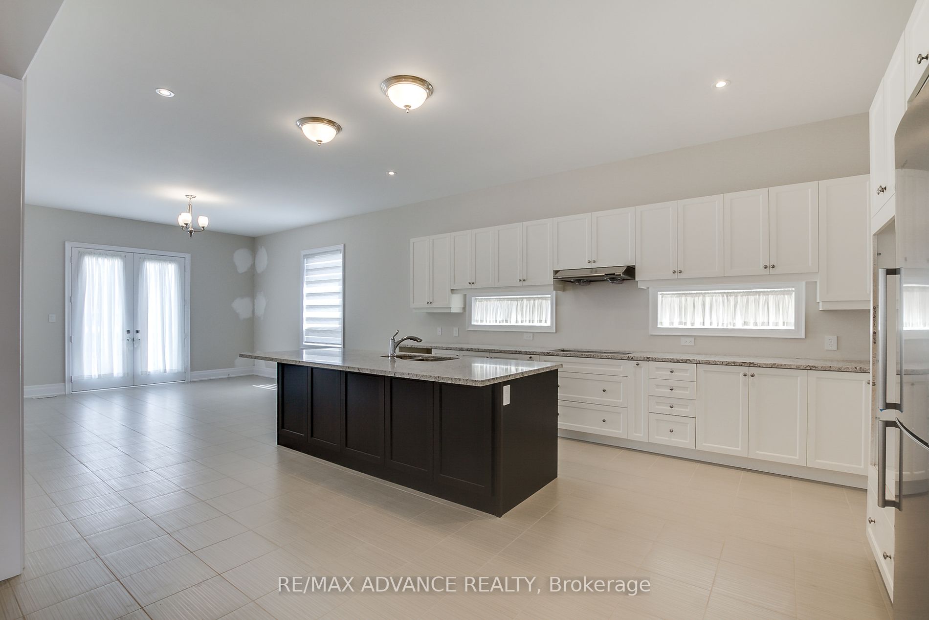 15 Settlers Field Road