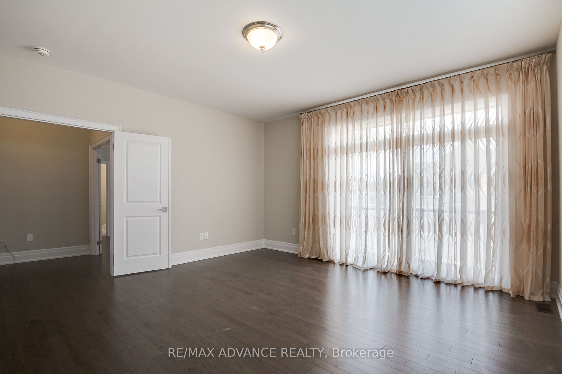 15 Settlers Field Road