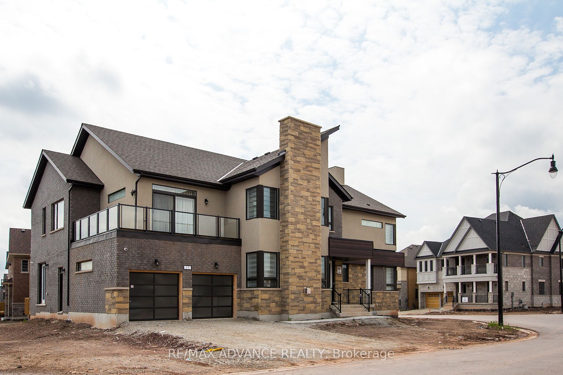 15 Settlers Field Road