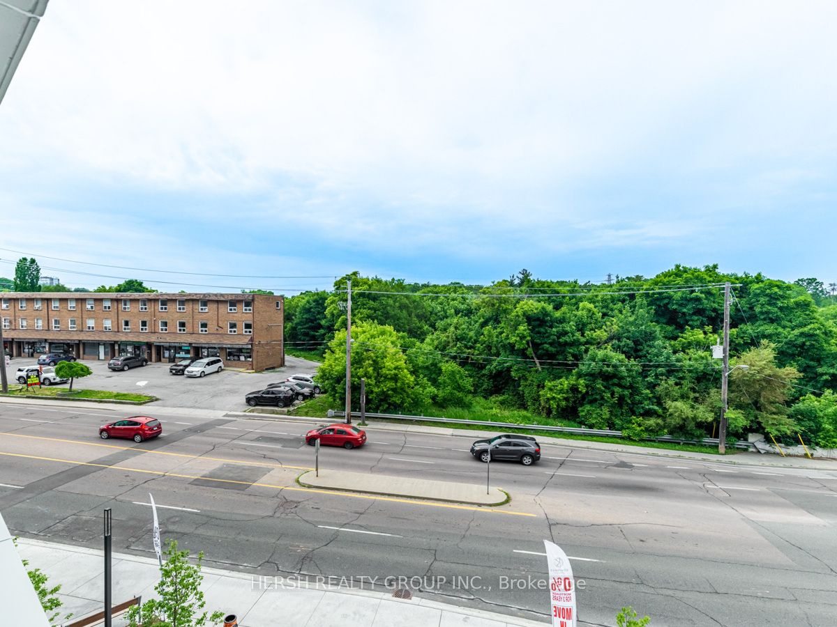 160 Kingsway Cres, #310