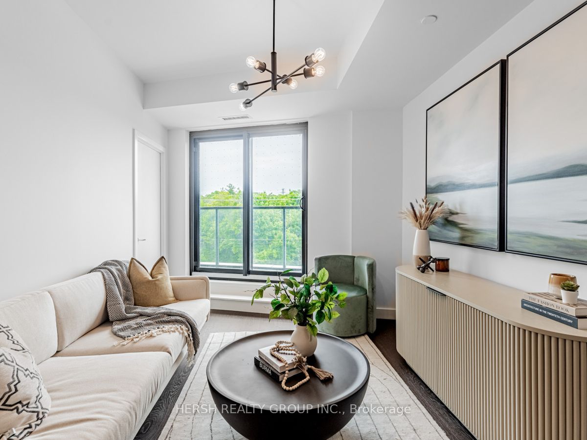 160 Kingsway Cres, #310