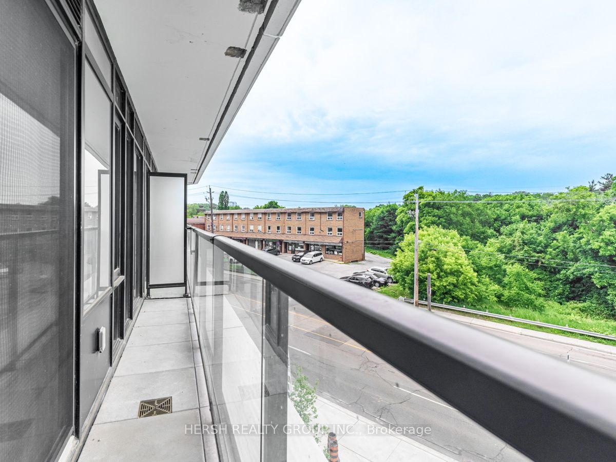 160 Kingsway Cres, #310