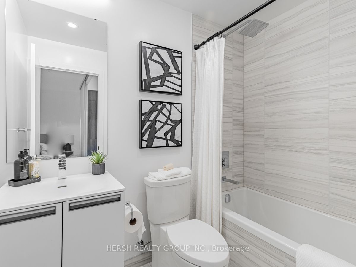 160 Kingsway Cres, #310