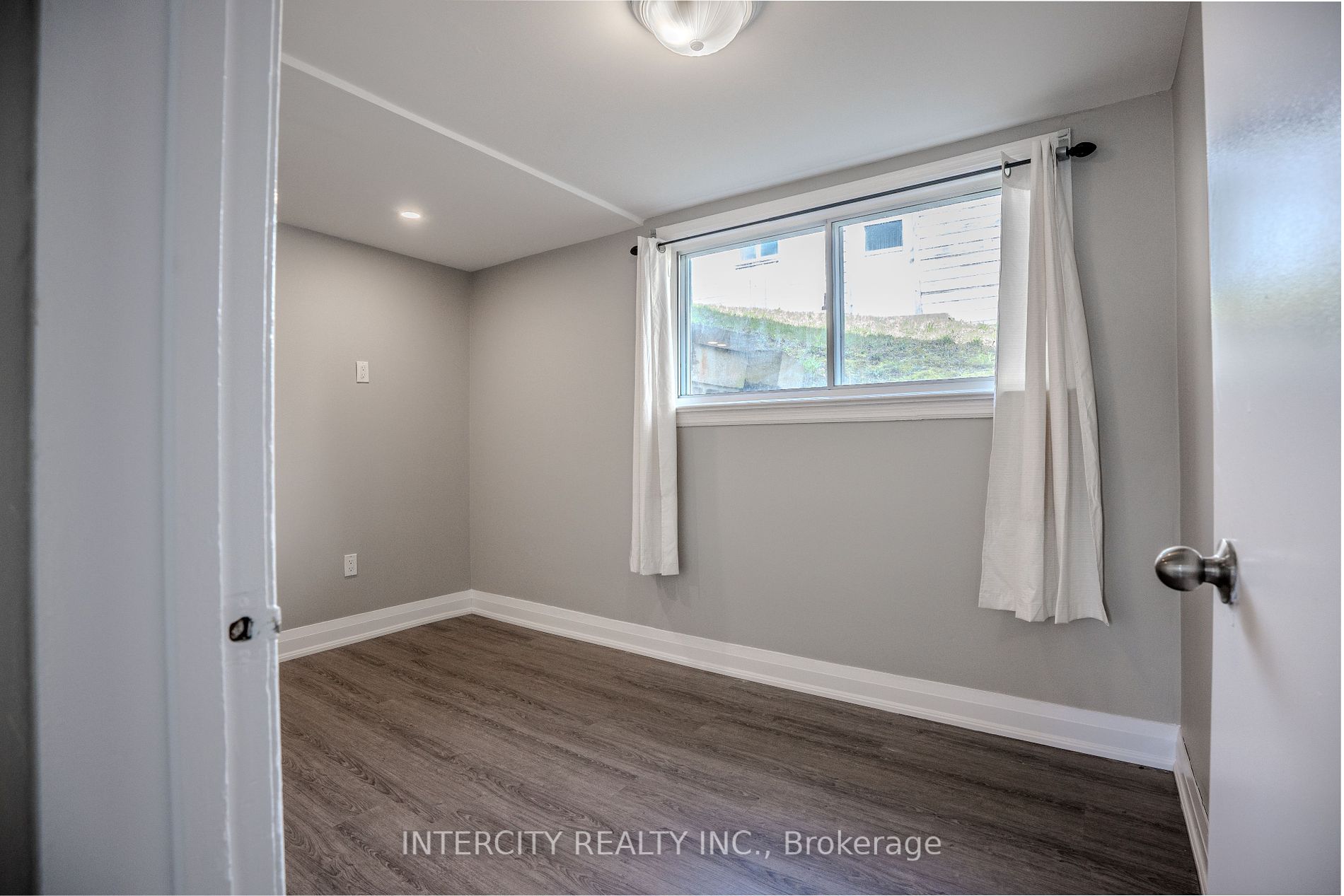 5 John St