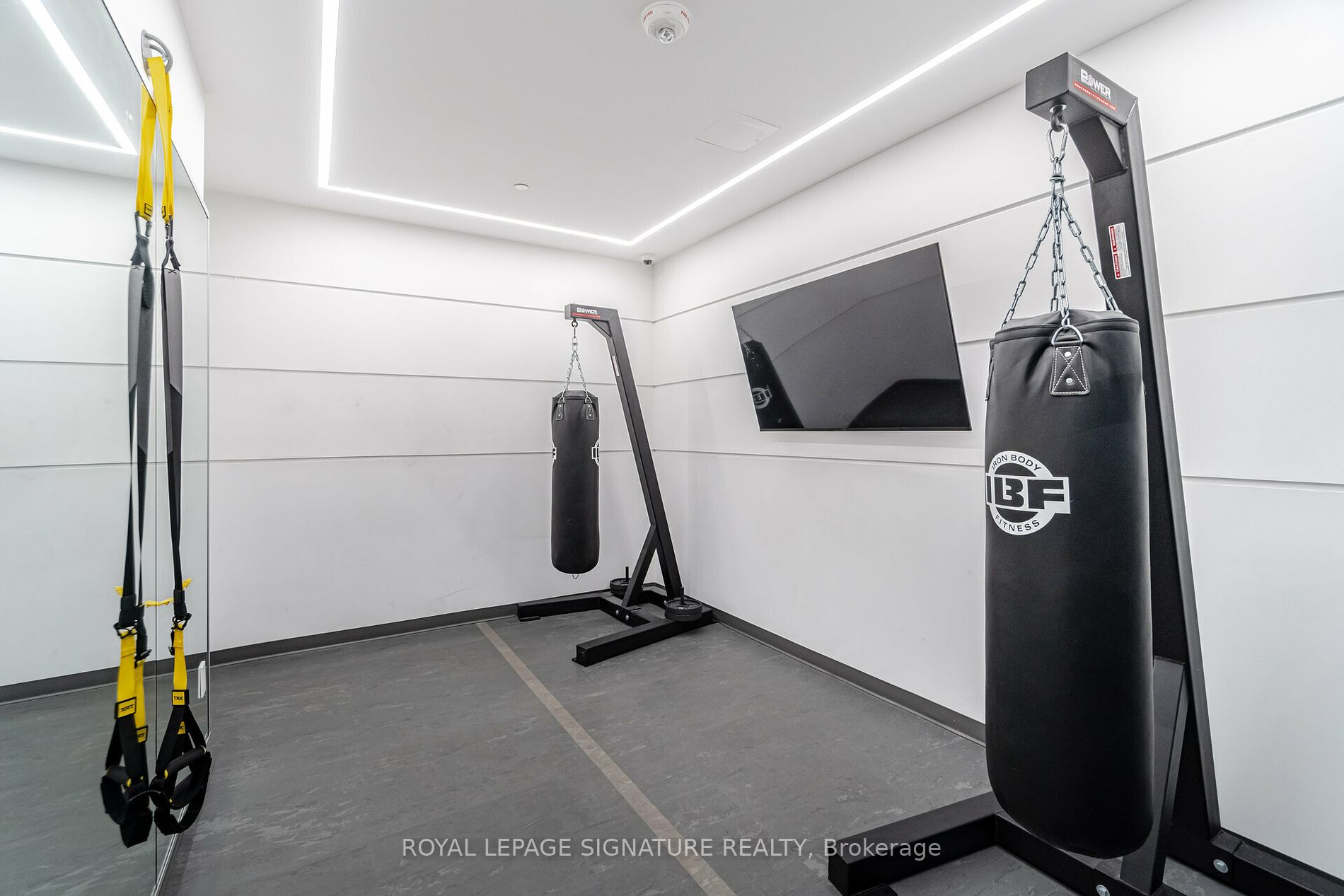 50 George Butchart Dr, #308