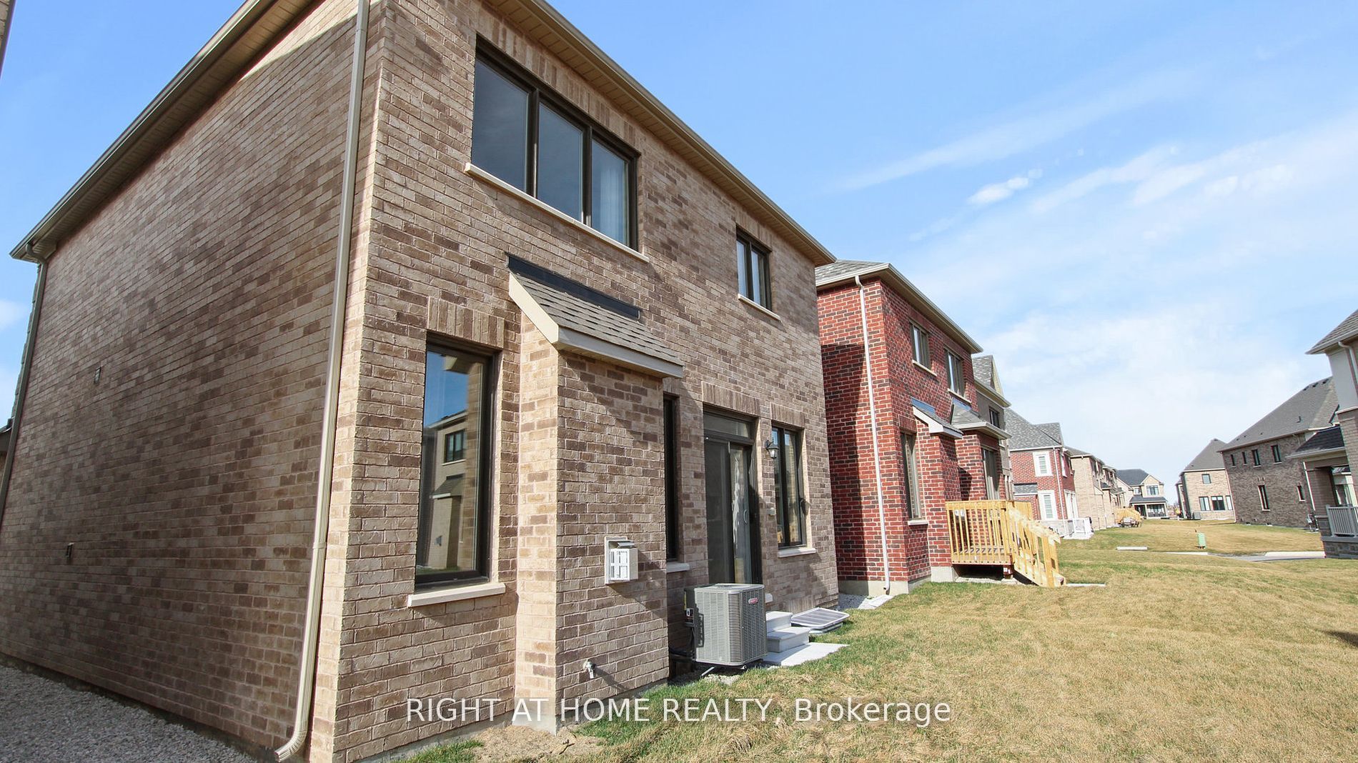 1462 KITCHEN Court
